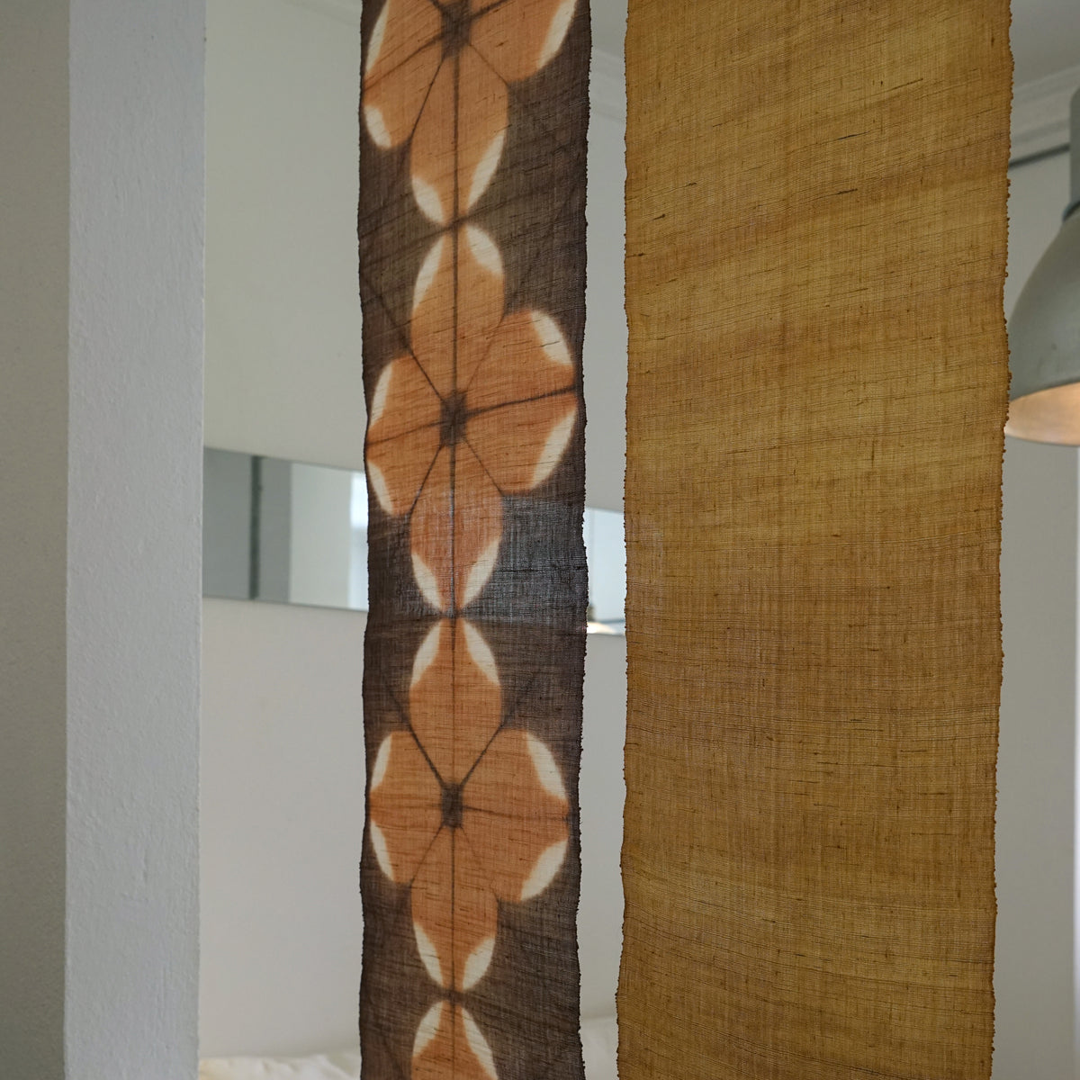 Schmaler Wandbehang aus Ramie – Field Grid