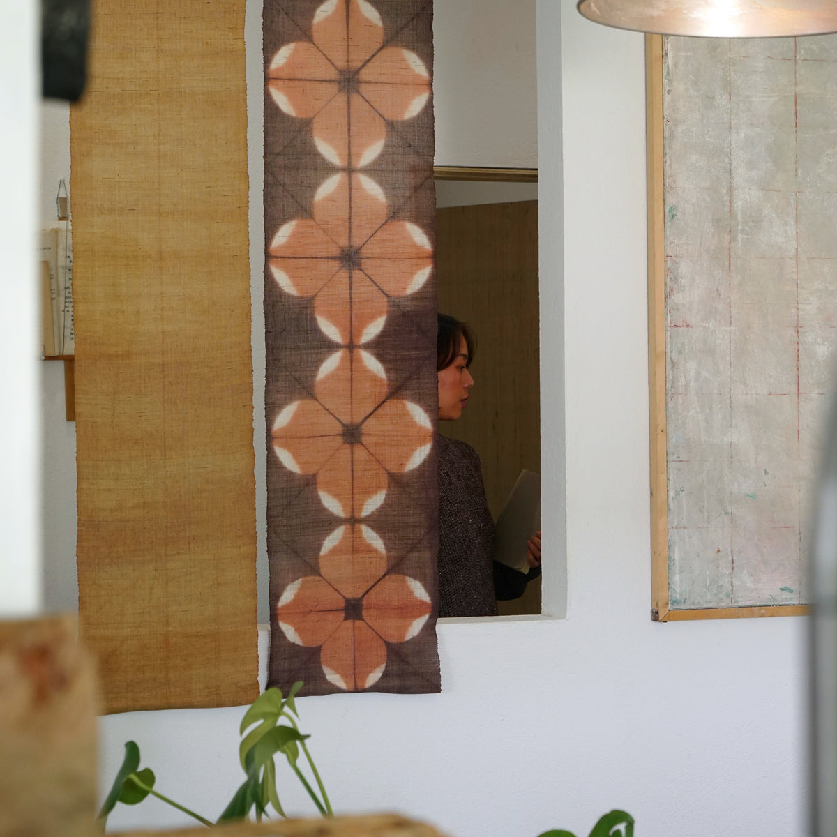 Schmaler Wandbehang aus Ramie – Field Grid