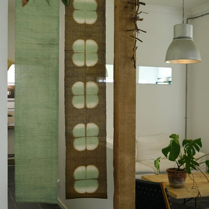 Schmaler Wandbehang aus Ramie – Field Grid