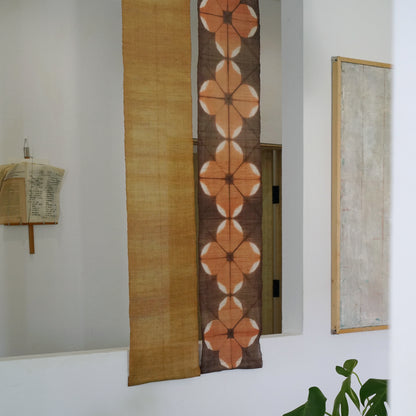 Schmaler Wandbehang aus Ramie – Field Grid