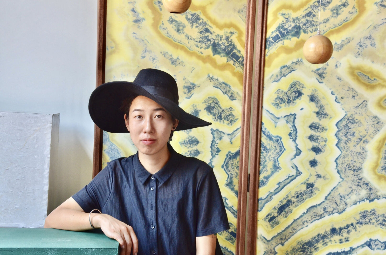 Über Meizhen Zhang
